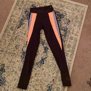 The are very stretchy, great condition, worn 1-2 times